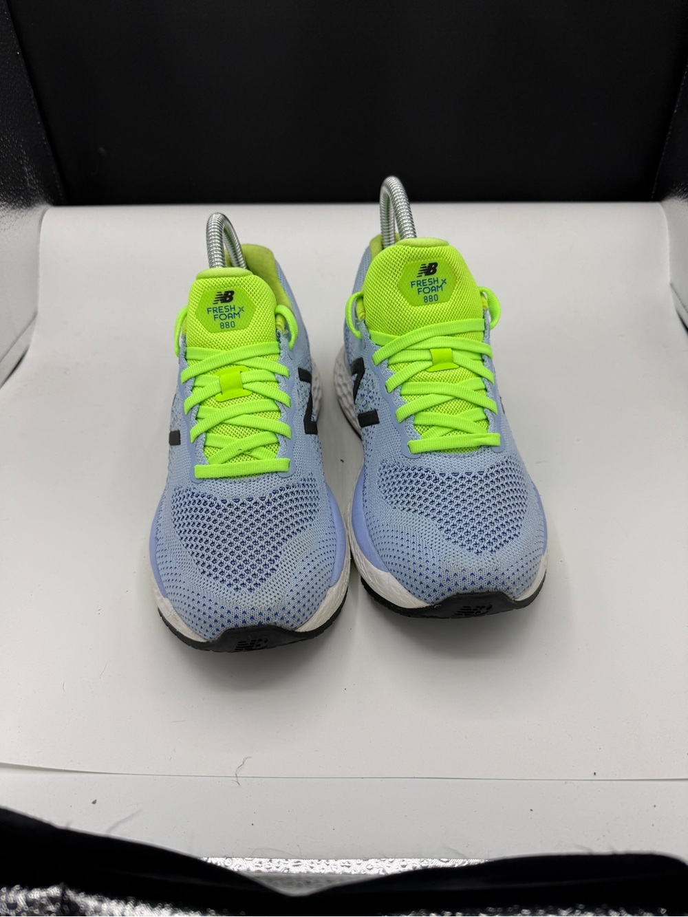 New Balance Fresh Foam 880 Lace Up Athletic Sneakers 7.5